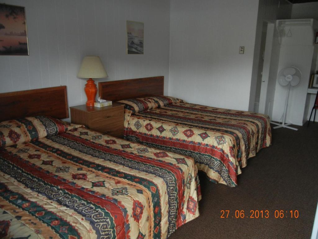 Holiday House Motel 펜틱턴 객실 사진