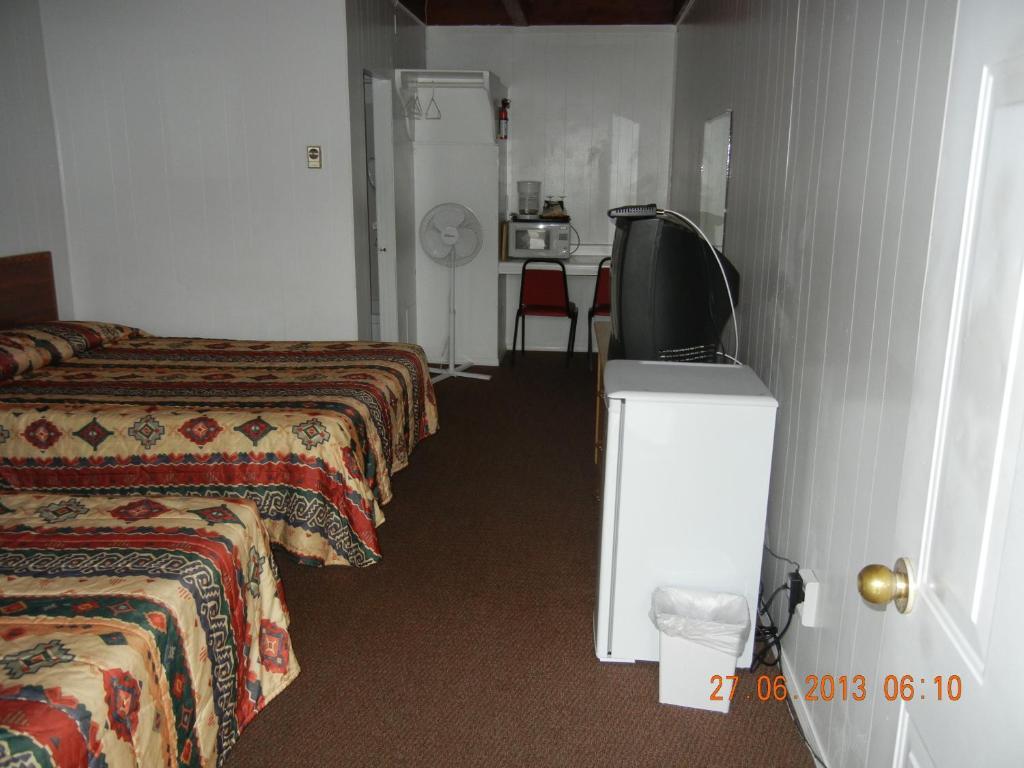 Holiday House Motel 펜틱턴 객실 사진