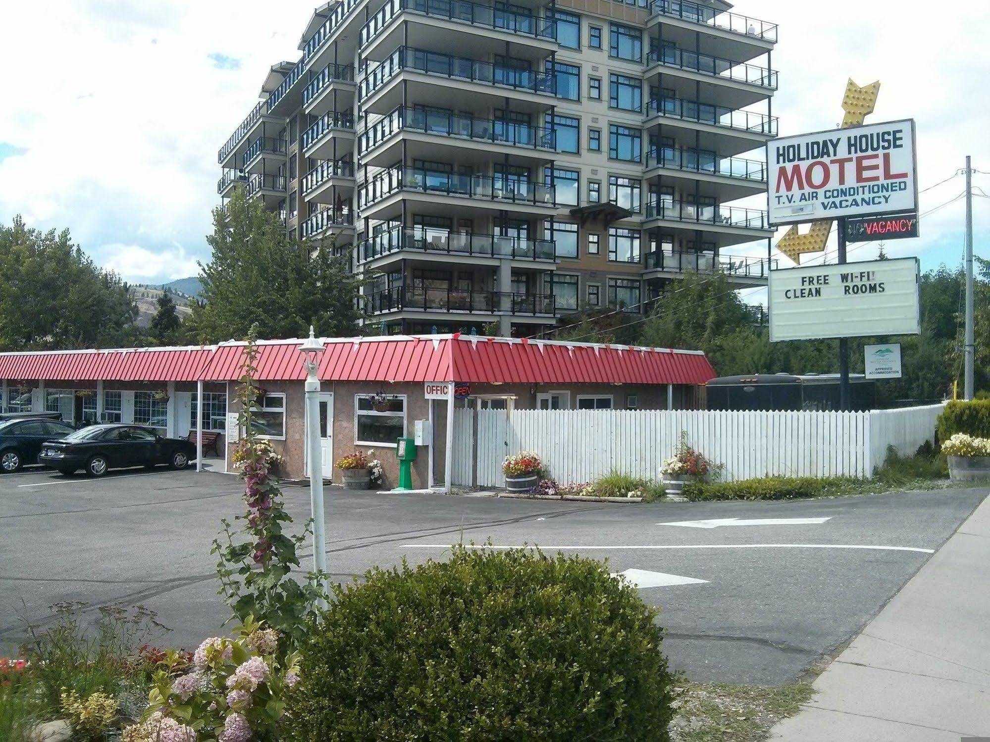 Holiday House Motel 펜틱턴 외부 사진